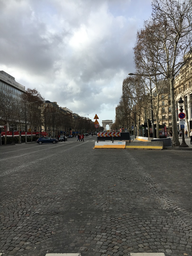 Les Champs-2